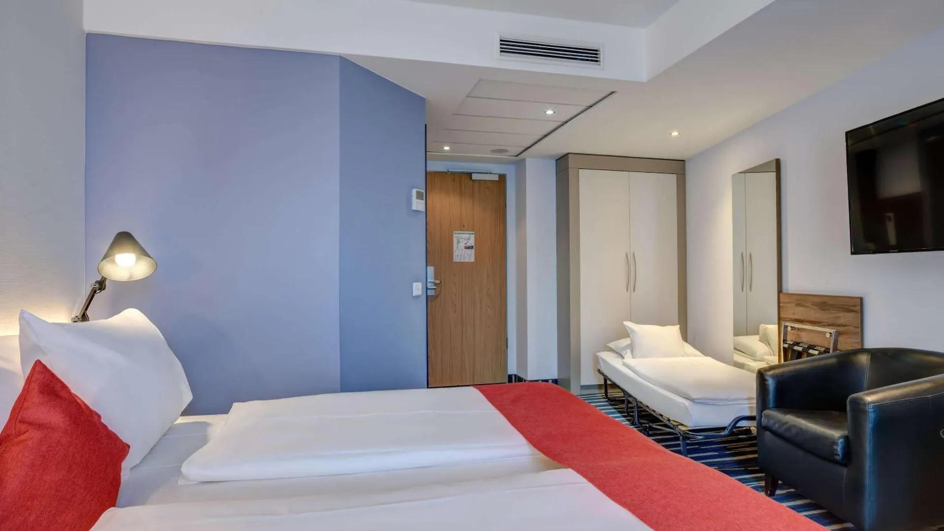 Mercure Hotel Hamburg Mitte 4*,  Almanya